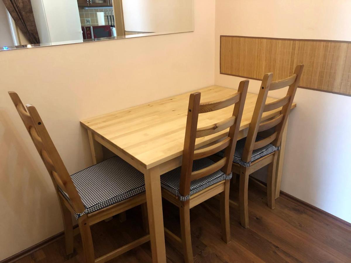 Byt S Krasnou Vyhlidkou Na Hotel Imperial Κάρλοβι Βάρι Εξωτερικό φωτογραφία